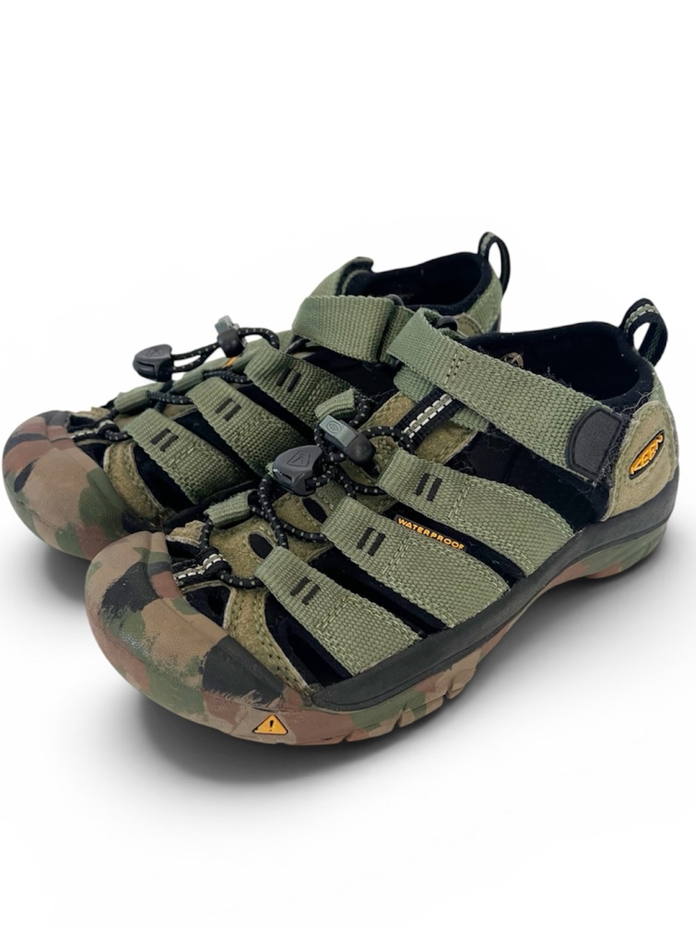 KEEN Newport H2 Size 1 Olive Green Camo Closed-Toe Sandals